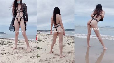 极限露出，长腿女神【浅浅GI9ZA】订阅③，人前，公共场合，各种社死露出，诱惑农村老头 (5)